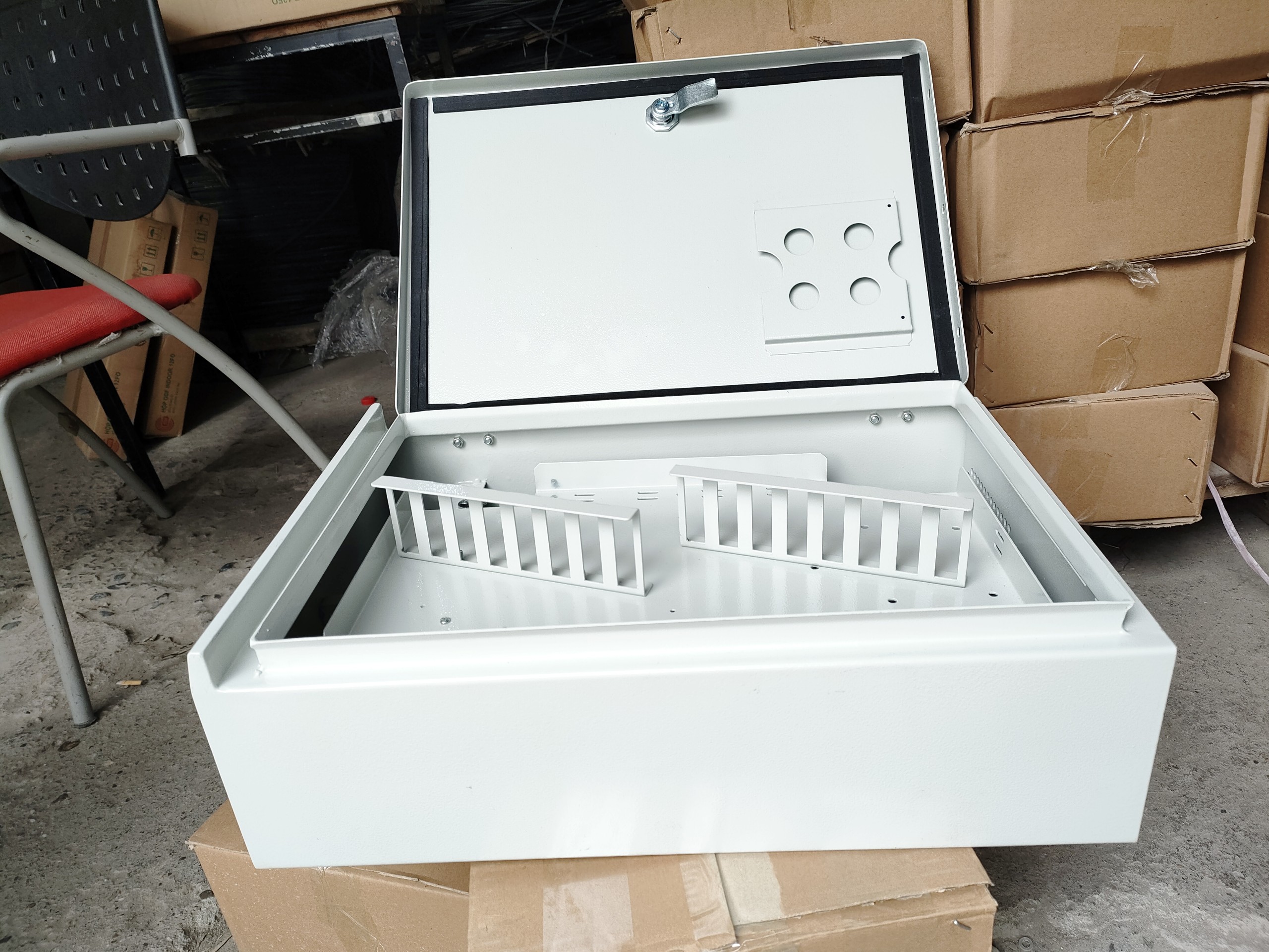 Vỏ odf 48fo outdoor sắt